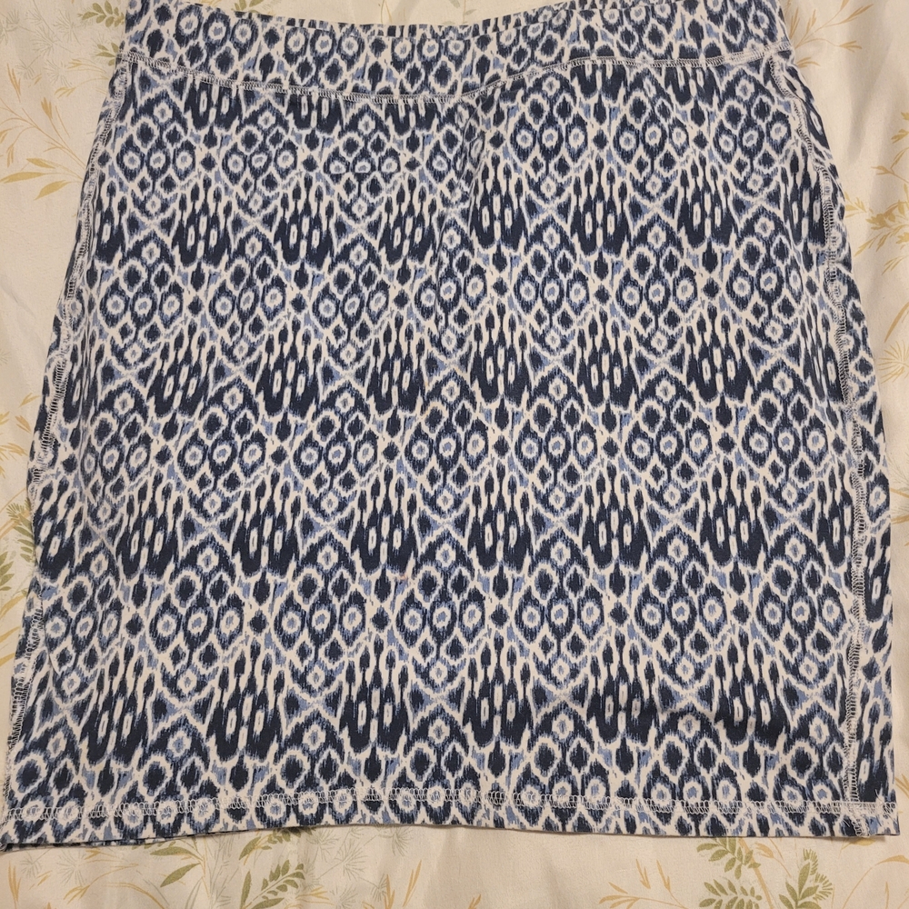 George Blue and White Patterned Pencil Skirt